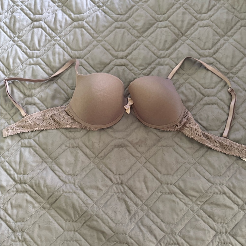 Victoria's Secret Dream Angels Grey Lace Bra